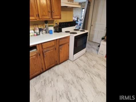 306 N Fulton Street Parker City IN 47368
