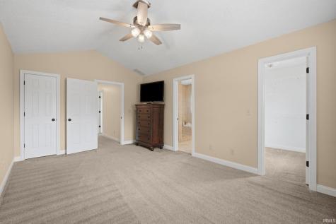 6650 N Rhinestone Drive Ellettsville IN 47429