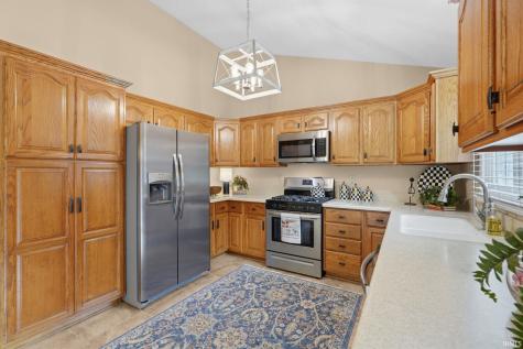 6650 N Rhinestone Drive Ellettsville IN 47429