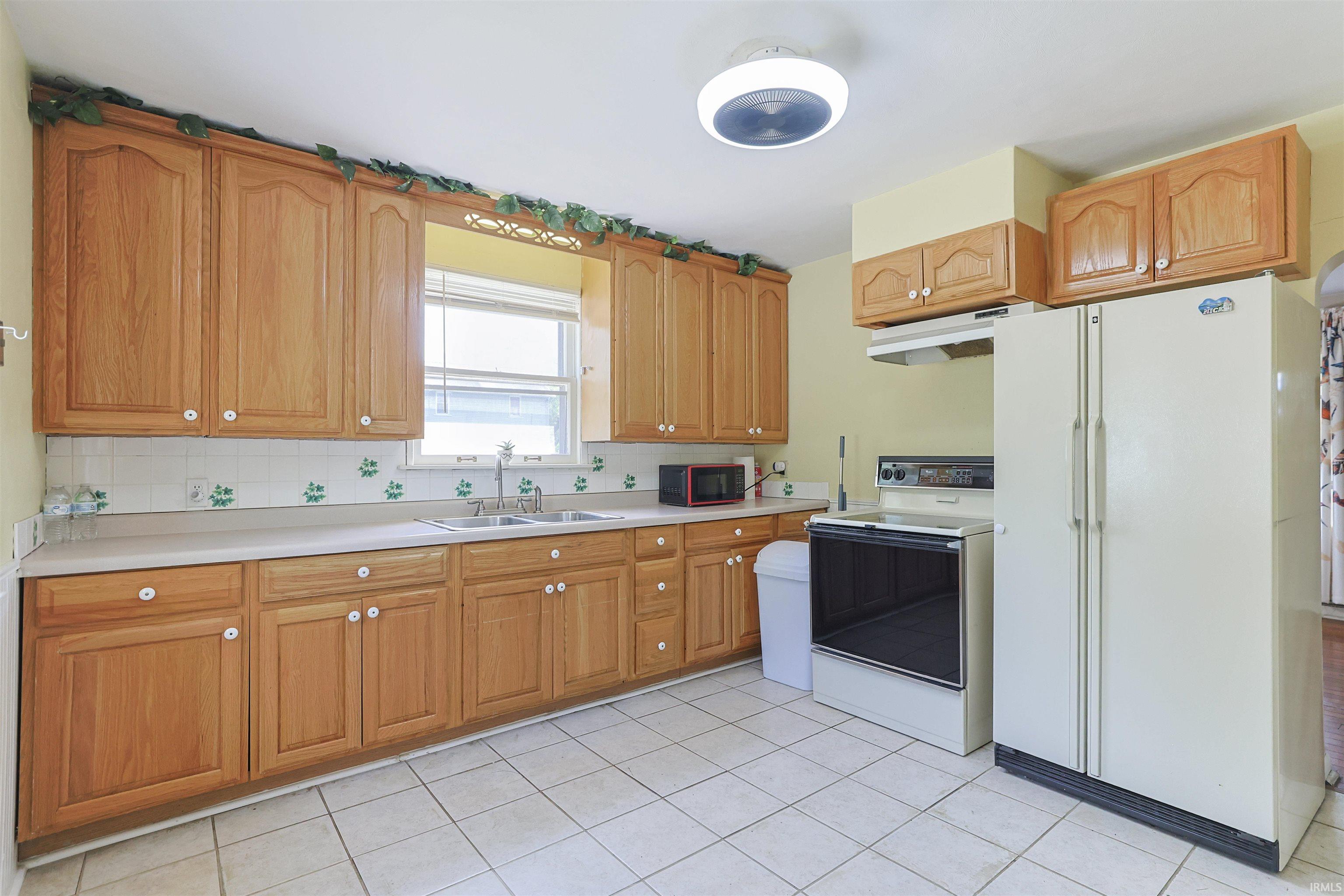 56738 Ash Road Osceola IN 46561