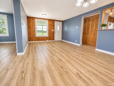 1878 W Lake Hideaway Road Kingman IN 47952