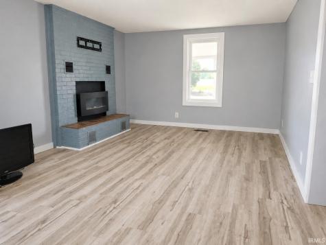 1878 W Lake Hideaway Road Kingman IN 47952