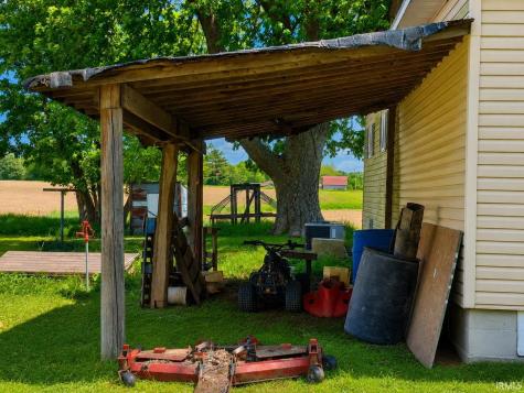 1878 W Lake Hideaway Road Kingman IN 47952