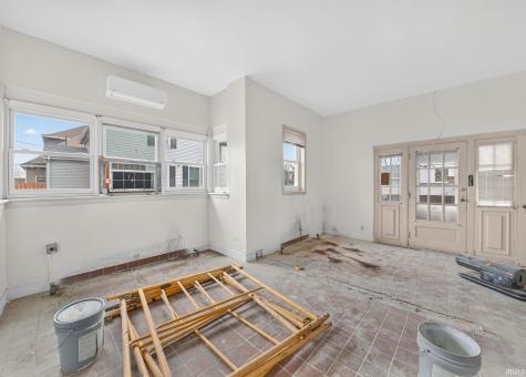 2520 Mishawaka Avenue South Bend IN 46615