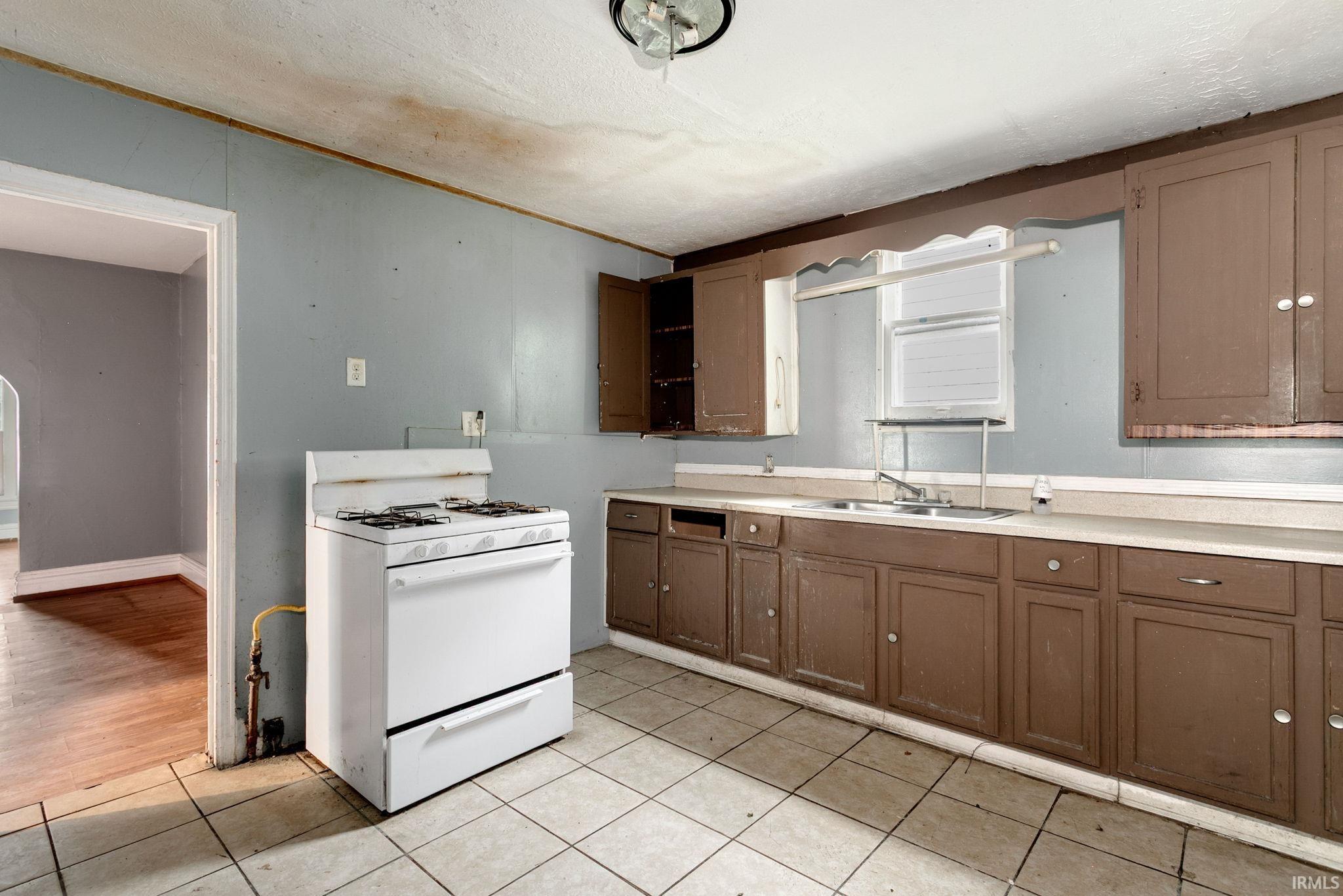 619 N Johnson Street South Bend IN 46628