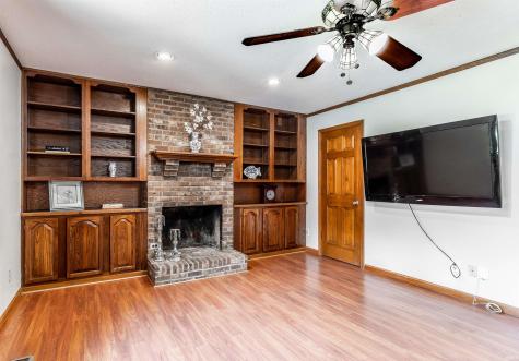 5828 Harmony Woods Lane Evansville IN 47720