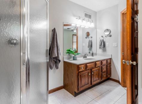 5828 Harmony Woods Lane Evansville IN 47720