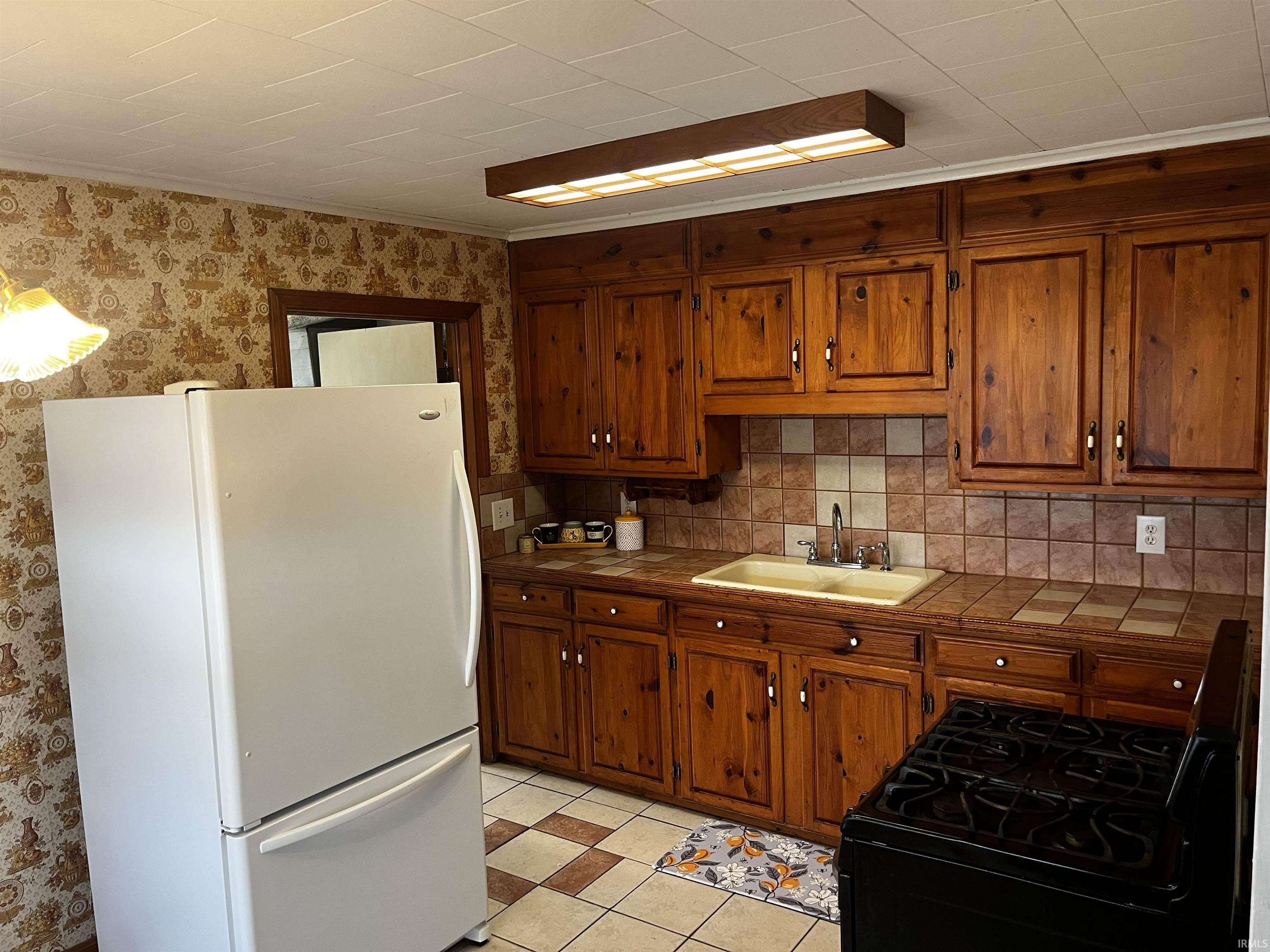 4195 E 200 S Road Knox IN 46534