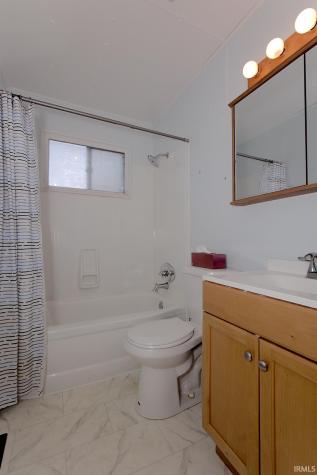 1014 Buckingham Drive Fort Wayne IN 46825