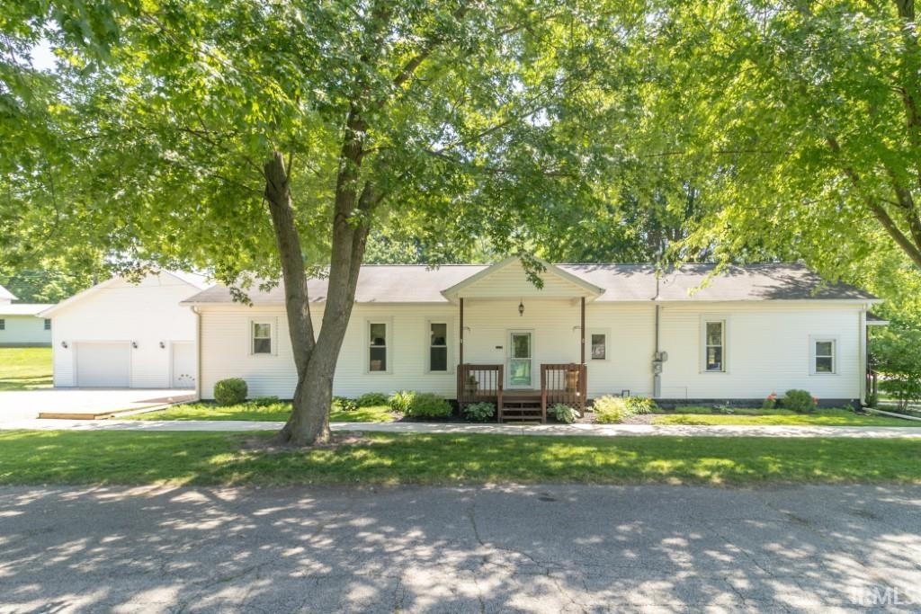 206 W School Street Mount Summit IN 47361