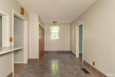 206 W School Street Mount Summit IN 47361