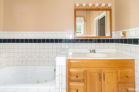 206 W School Street Mount Summit IN 47361