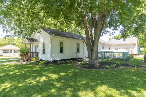206 W School Street Mount Summit IN 47361
