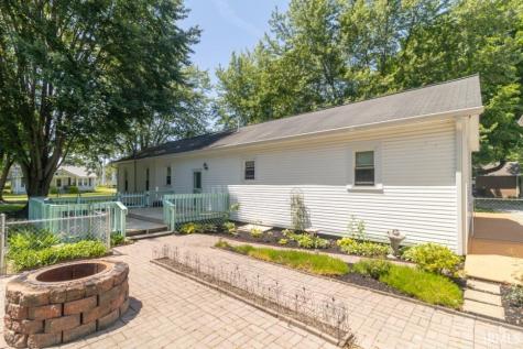 206 W School Street Mount Summit IN 47361