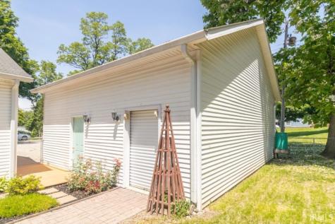 206 W School Street Mount Summit IN 47361