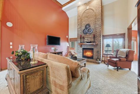 434 Royal Crest Drive Fort Wayne IN 46814