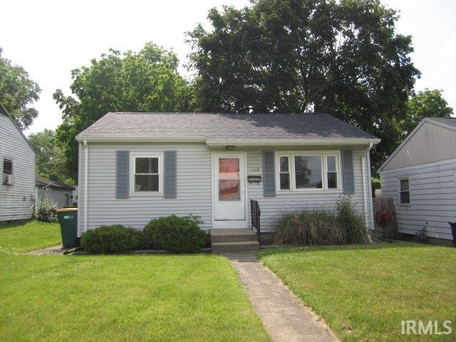 1009 Geyer Avenue Mishawaka IN 46544