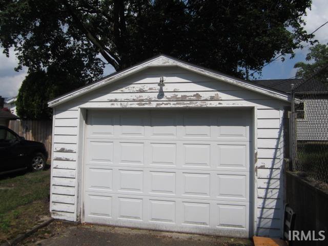 1009 Geyer Avenue Mishawaka IN 46544