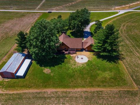 5687 S County Rd 450 W Carlisle IN 47838