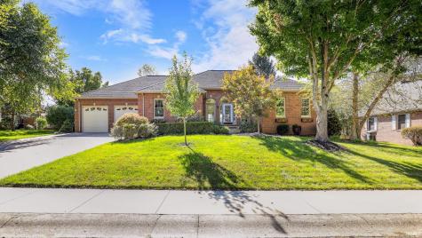 1354 Blackhawk Drive Columbus IN 47201