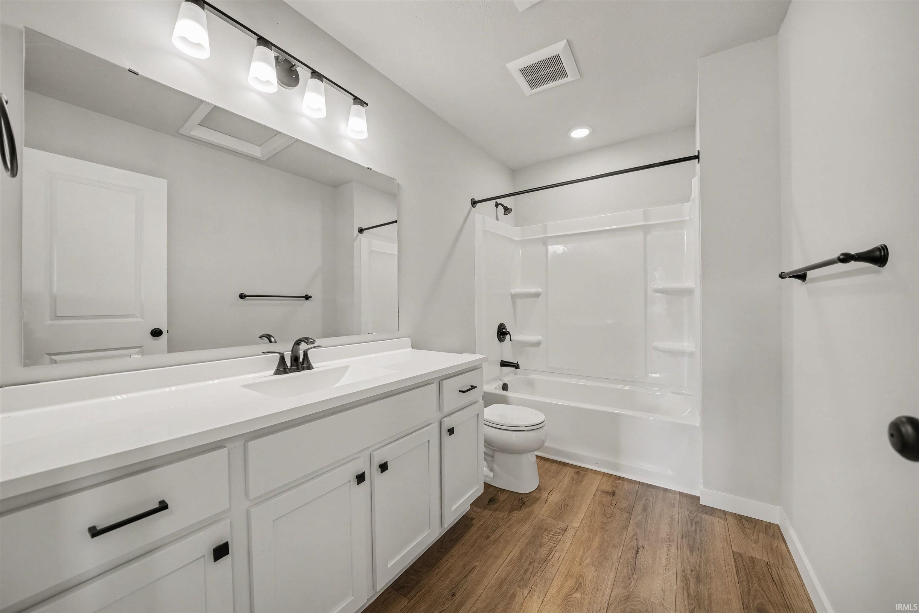 26876 Mcarthur Court South Bend IN 46628