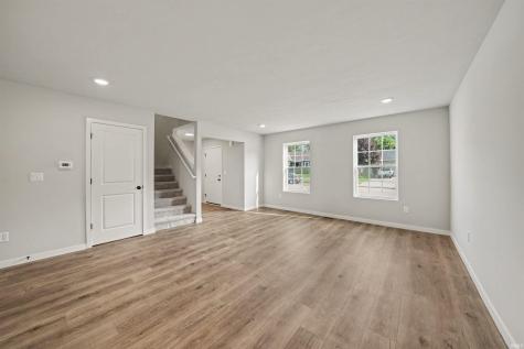 26876 Mcarthur Court South Bend IN 46628