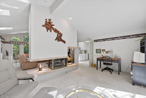 8002 N Lakeview Drive Unionville IN 47468