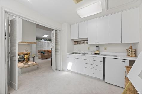 8002 N Lakeview Drive Unionville IN 47468