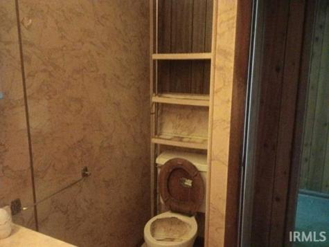 617 W 9th Street Connersville IN 47331
