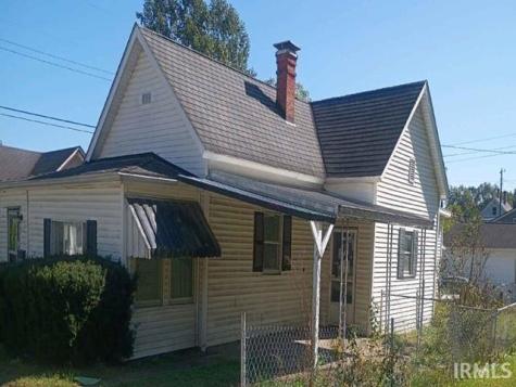 617 W 9th Street Connersville IN 47331