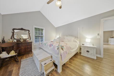 4075 S Hon Avenue Owensville IN 47665