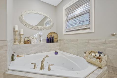 4075 S Hon Avenue Owensville IN 47665