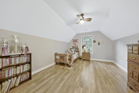4075 S Hon Avenue Owensville IN 47665