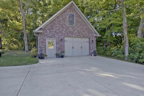 4075 S Hon Avenue Owensville IN 47665