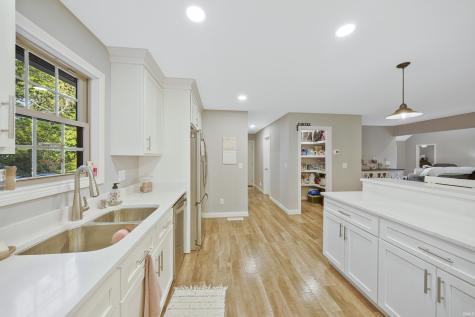 4075 S Hon Avenue Owensville IN 47665