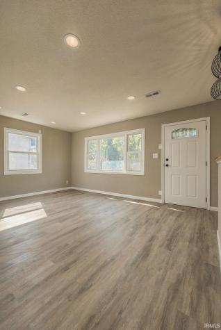6331 Kent Road Fort Wayne IN 46816