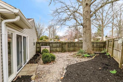 1601 E Ruby Lane Bloomington IN 47401