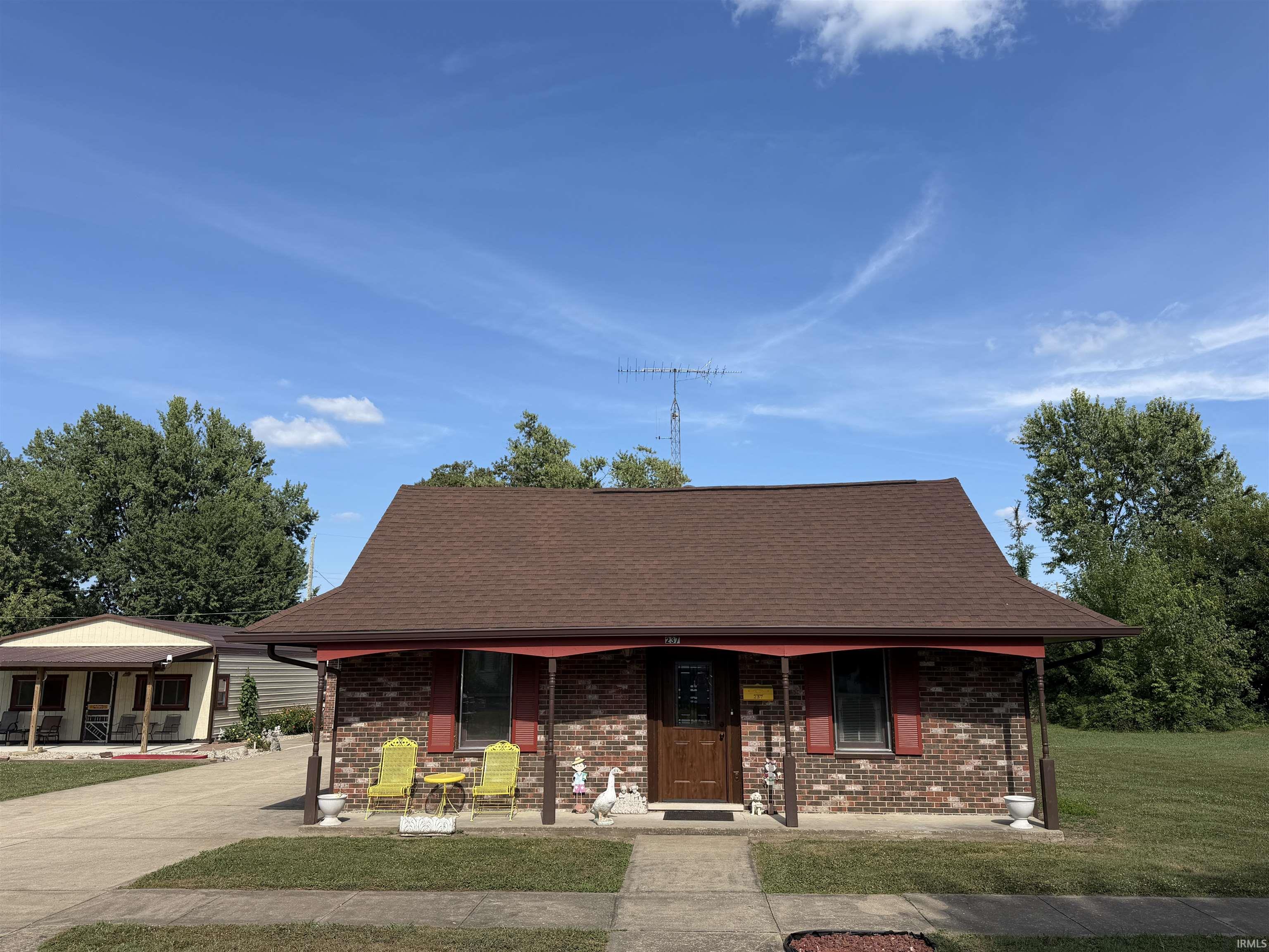 237 S Edwards Street Worthington IN 47471