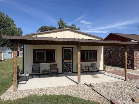 237 S Edwards Street Worthington IN 47471
