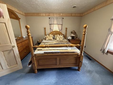 237 S Edwards Street Worthington IN 47471