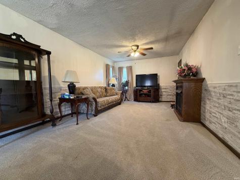 237 S Edwards Street Worthington IN 47471