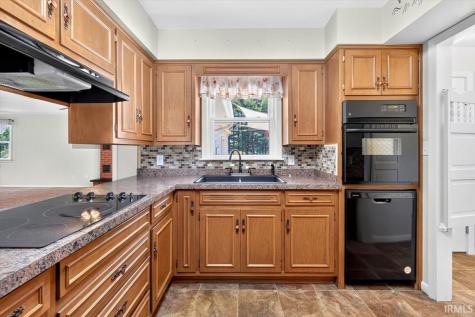 108 Mohawk Drive Flora IN 46929