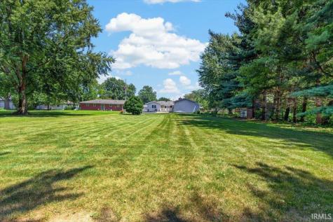 108 Mohawk Drive Flora IN 46929