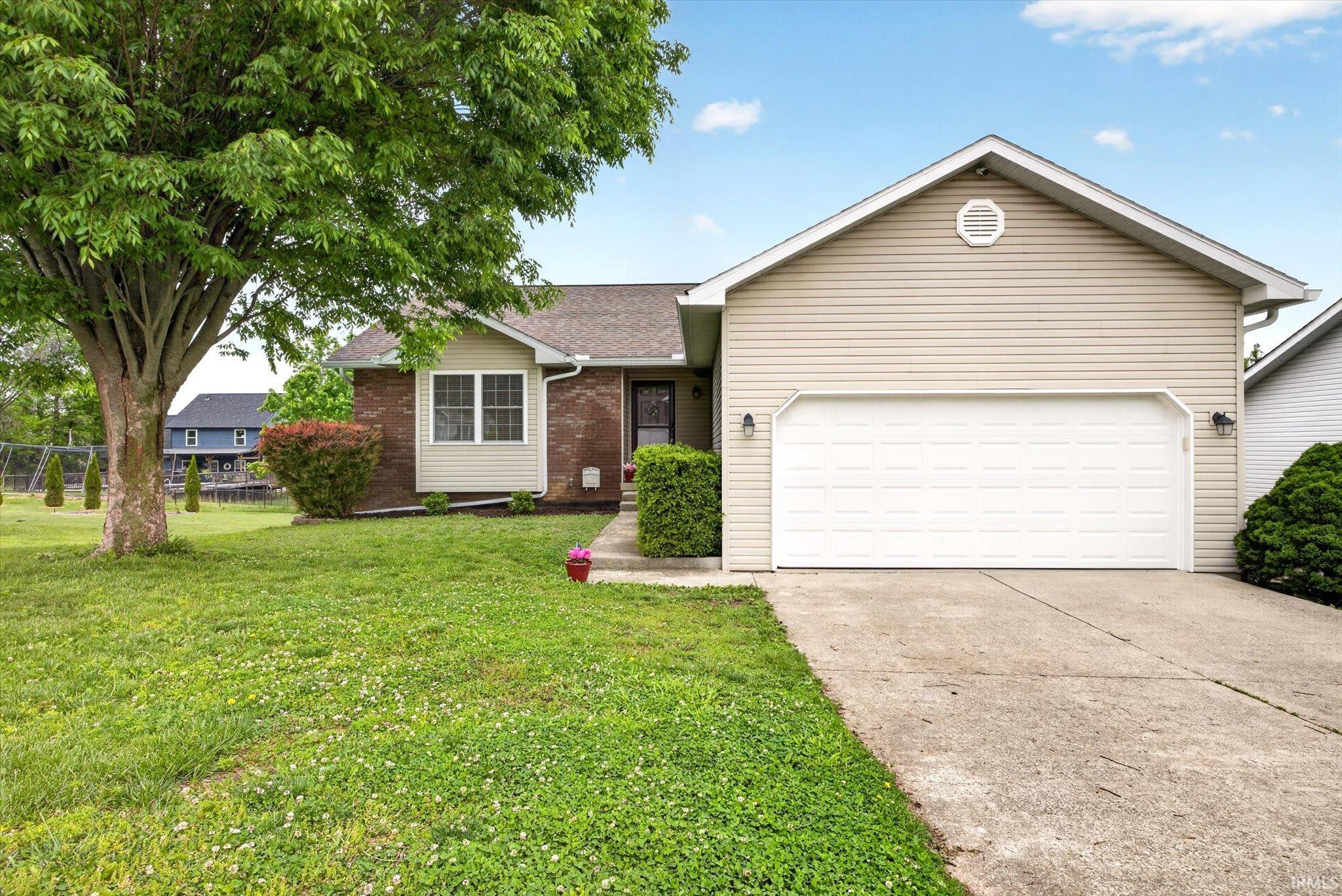 4589 S Hummingbird Court Bloomington IN 47401