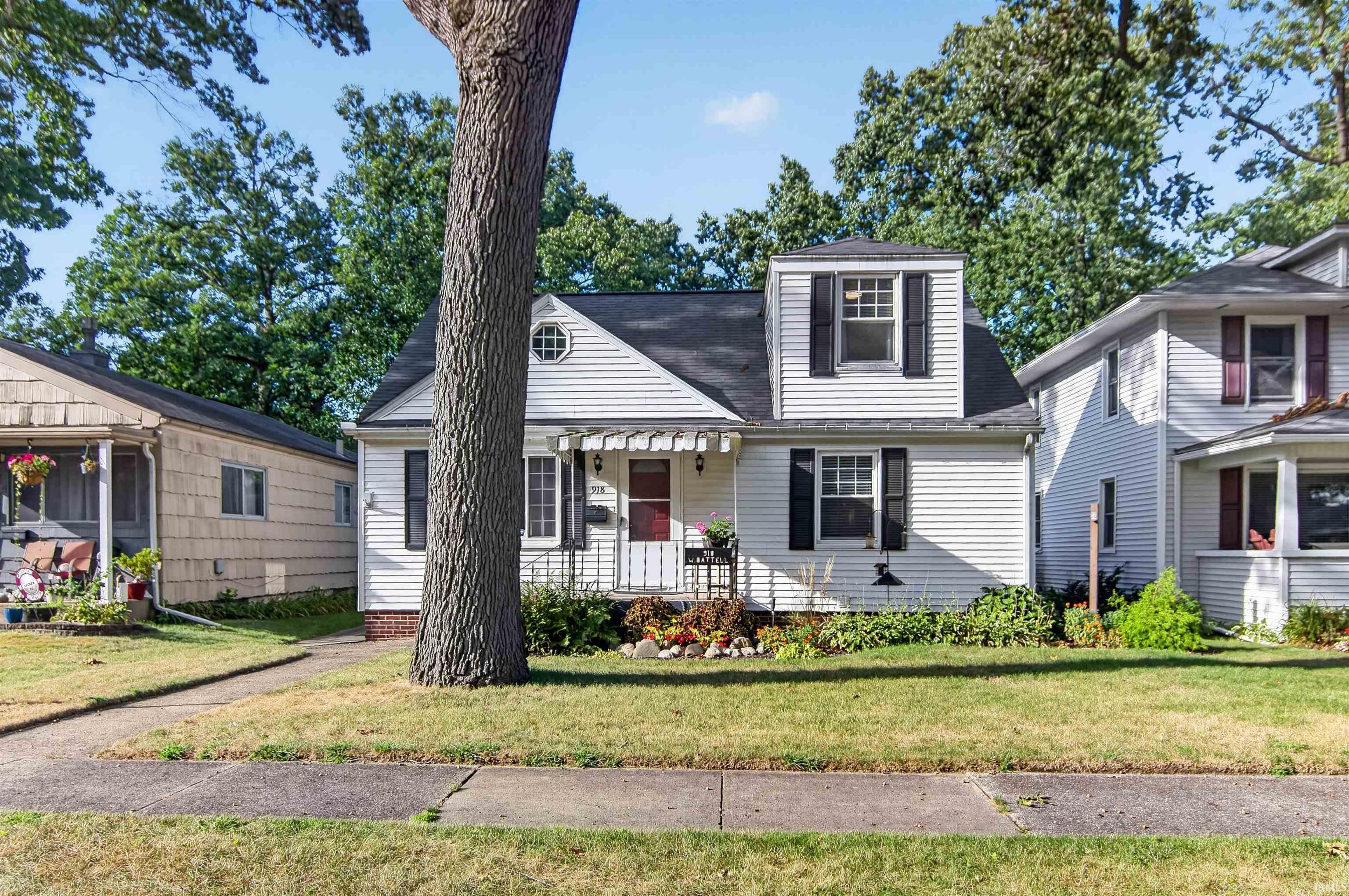918 W Battell Street Mishawaka IN 46544