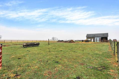 8257 S Country Road 1075 Charlottesville IN 46117