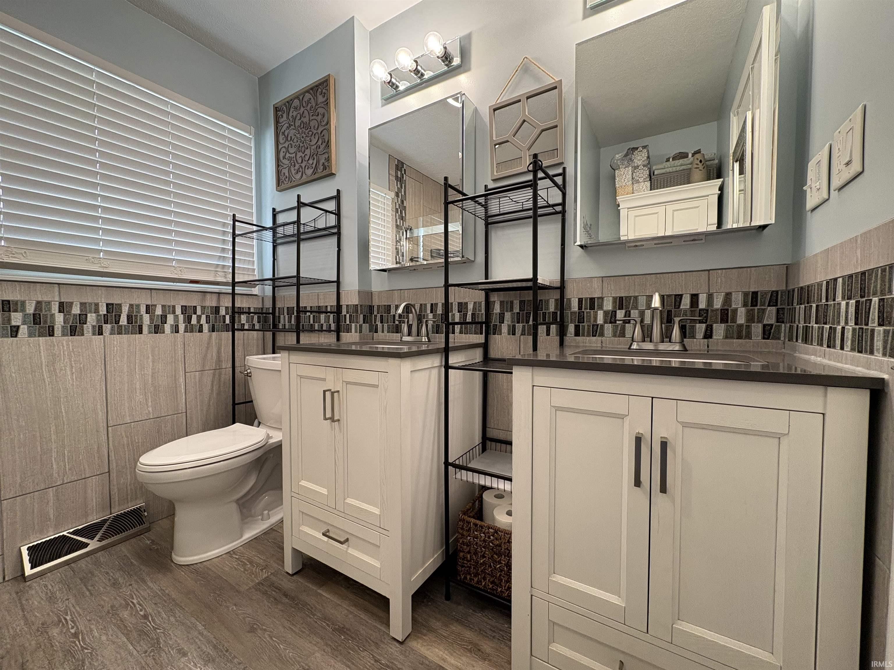 1603 Crestwood Boulevard South Bend IN 46635