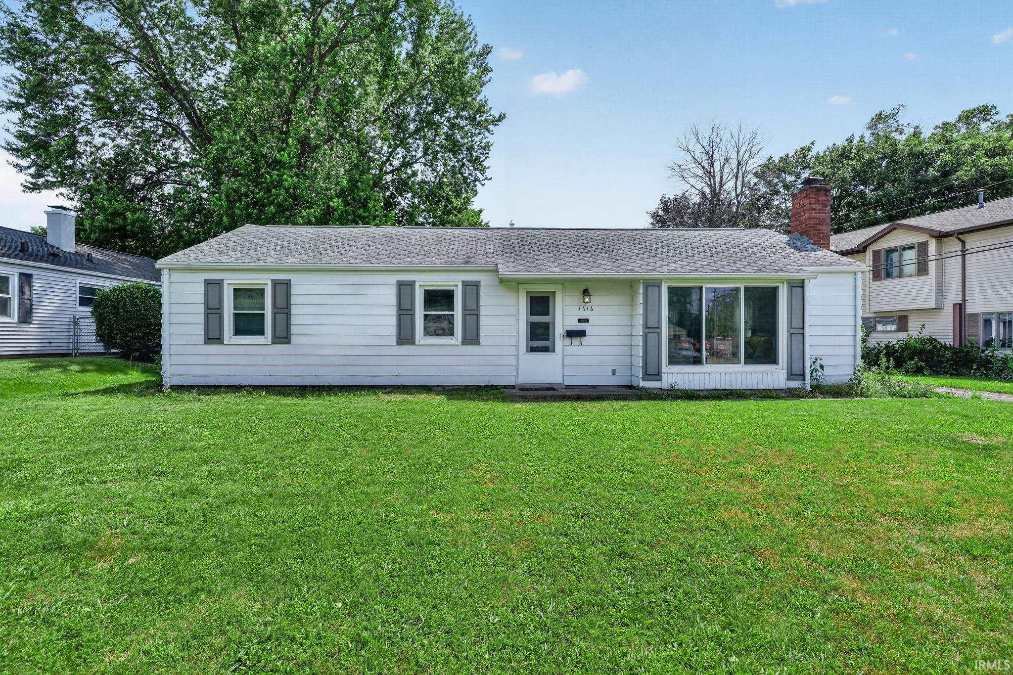 1616 Southeast Drive South Bend IN 46614