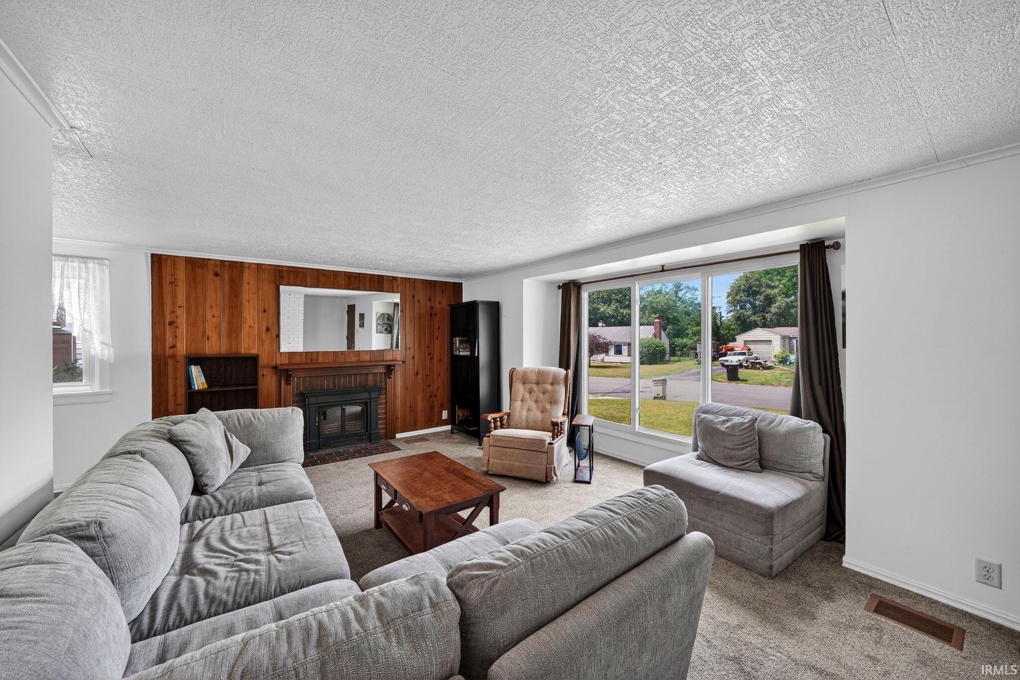 1616 Southeast Drive South Bend IN 46614