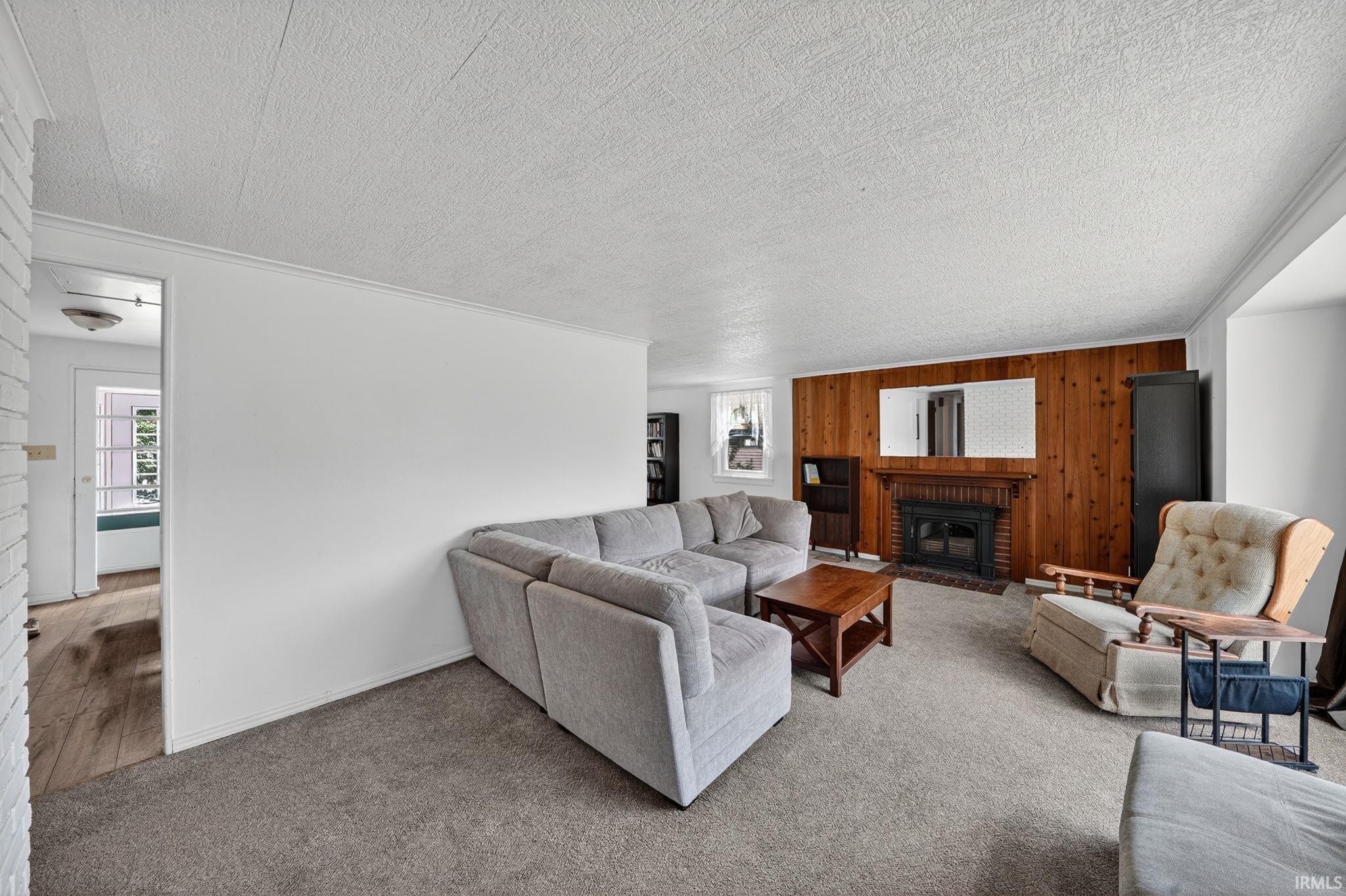 1616 Southeast Drive South Bend IN 46614